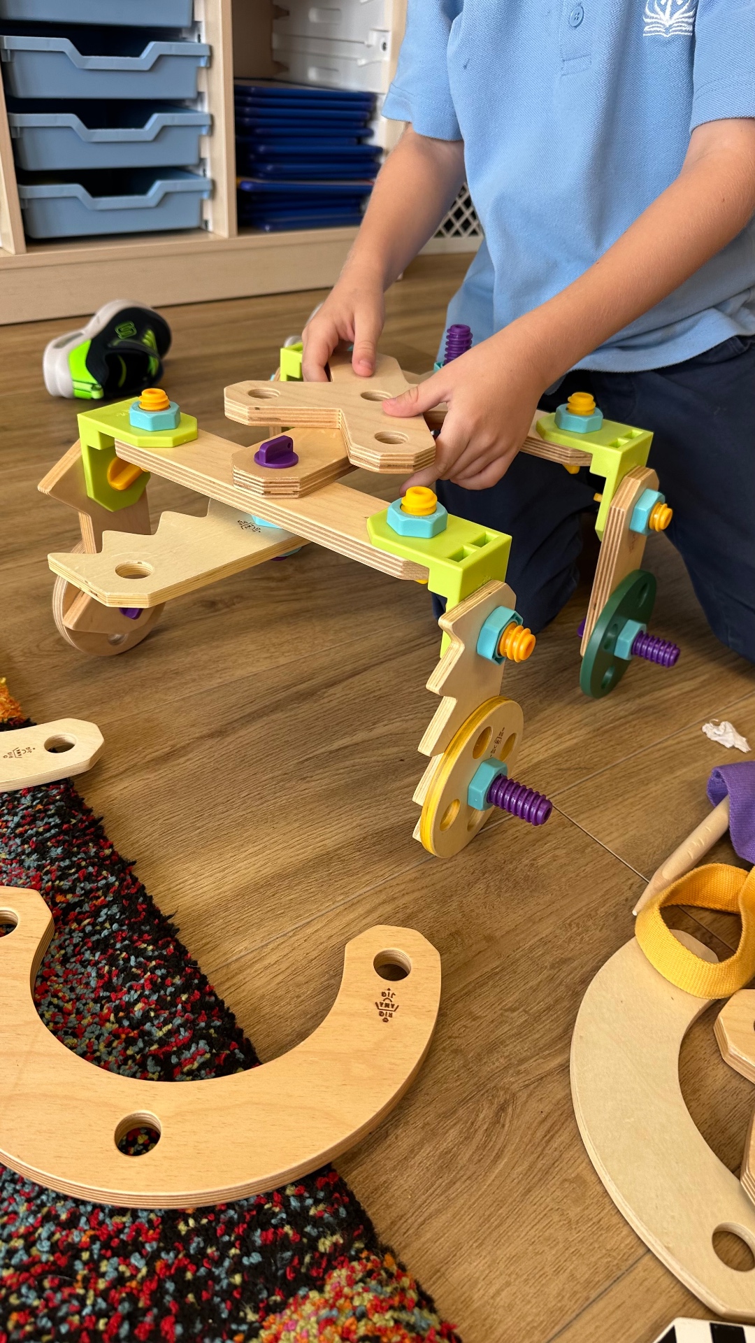 STEAM construction set (life size wood)